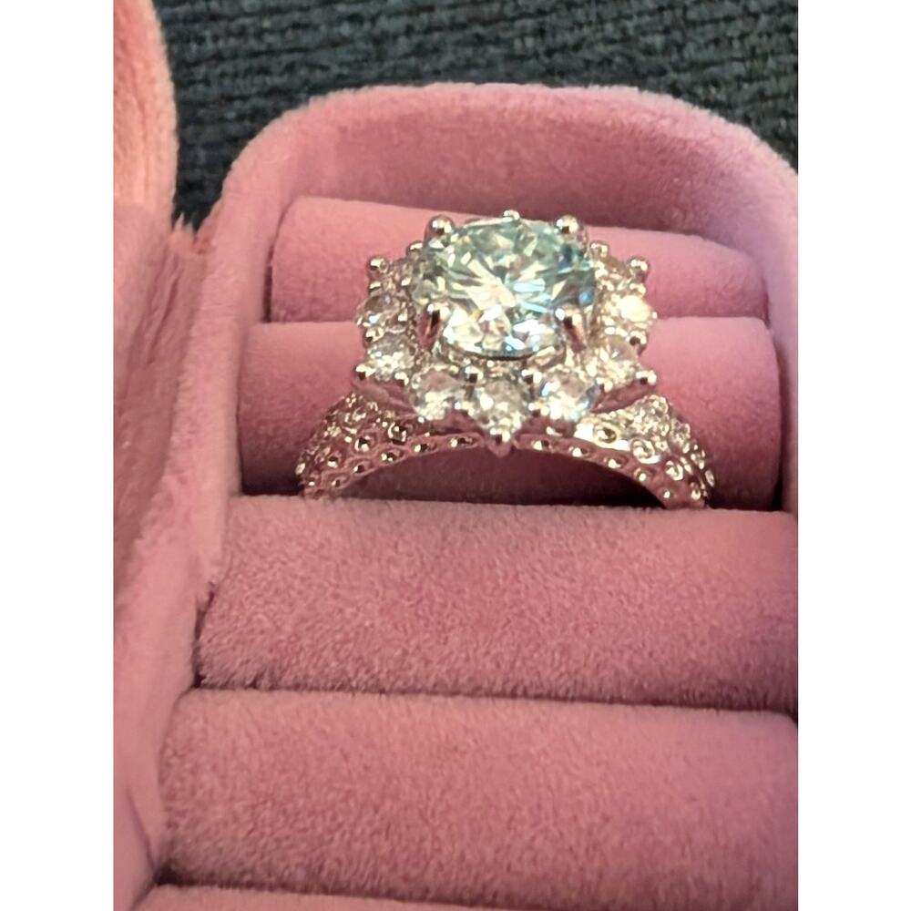 2Ct Moissanite Silver Ring with GRA Certificate - Picture 5 of 7